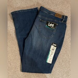 NWT Lee bootcut mid rise regular fit jeans